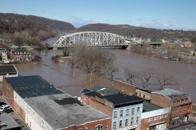 Flood4.05 Delaware River Flood, April 2005, Easton PA | Lehigh Valley