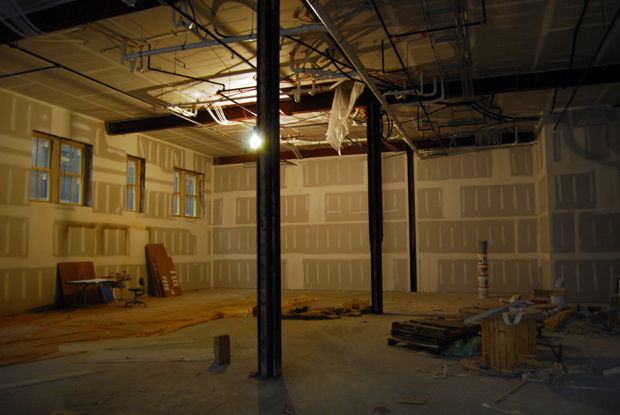 PomeroyBuildingInsideMaxim Pomeroy Building Easton, Maxim 22, owned by Josh Palmer of Sette Luna