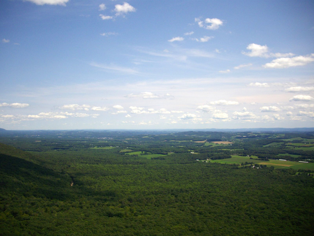 Bake Oven Knob Bake Oven Knob, places to walk and hike in nature in the Lehigh Valley.